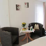 Haus Waldfrieden, Meinecardplus Inklusive Maison d'hôtes Willingen (Upland)