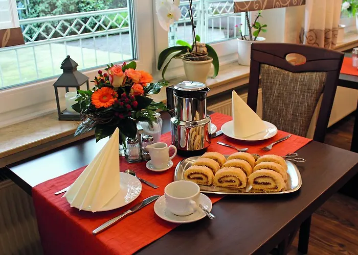 Haus Waldfrieden, Meinecardplus Inklusive Πανσιόν 3*